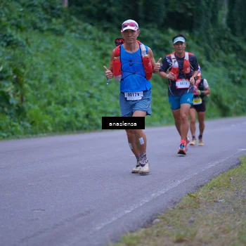 Runner Photo 5090919