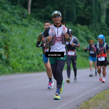 Runner Photo 5093042