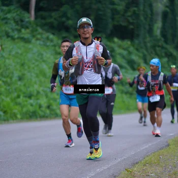 Runner Photo 5093108
