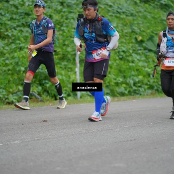 Runner Photo 5096044