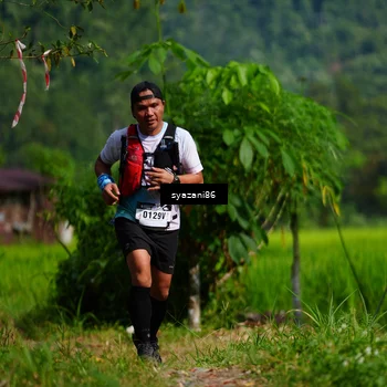 Runner Photo 5100035