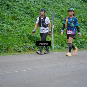 Runner Photo 5100500