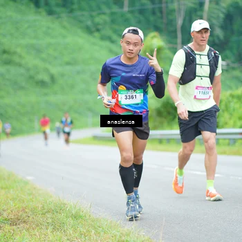 Runner Photo 5105022