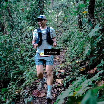 Runner Photo 5243375