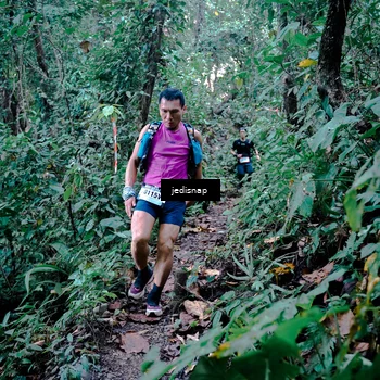 Runner Photo 5243524