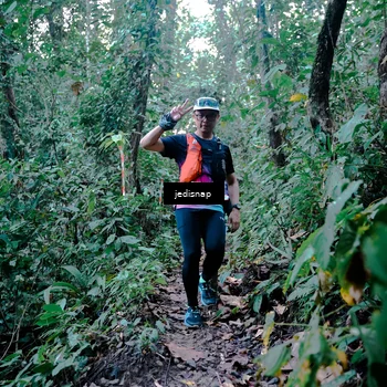 Runner Photo 5243830