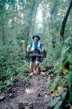Runner Photo 5245400