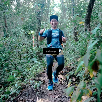 Runner Photo 5245515