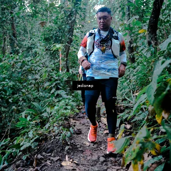 Runner Photo 5246575