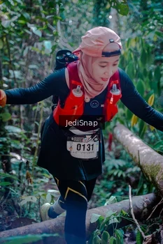 Runner Photo 5250001