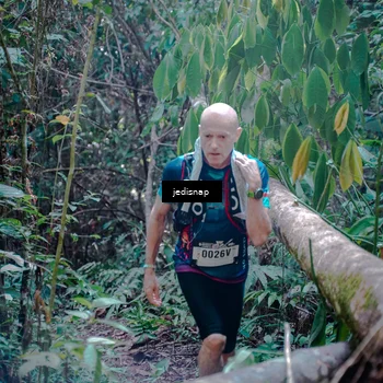 Runner Photo 5250012