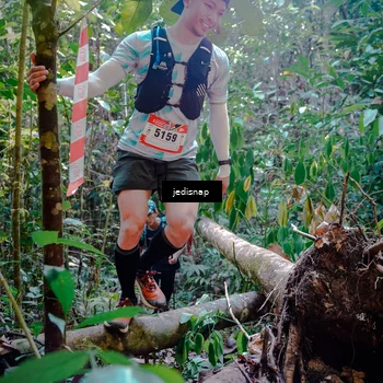 Runner Photo 5250100