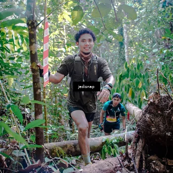 Runner Photo 5250174