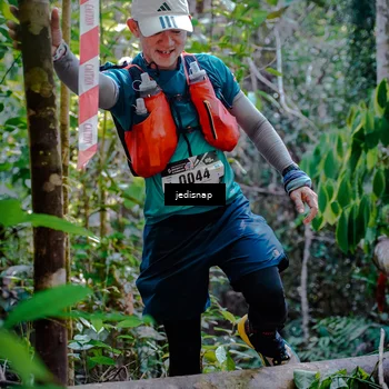 Runner Photo 5250421