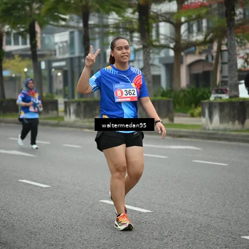 Runner Photo 5261084