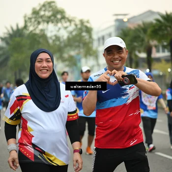 Runner Photo 5261149