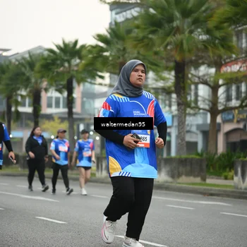 Runner Photo 5261160