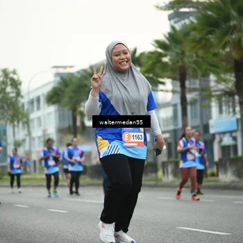 Runner Photo 5261204