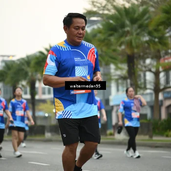 Runner Photo 5261223