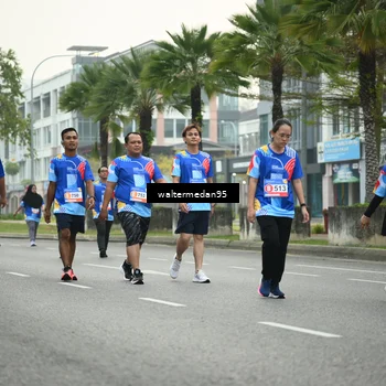 Runner Photo 5261245