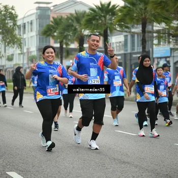 Runner Photo 5261274