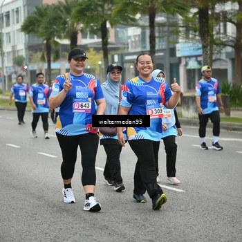 Runner Photo 5261316