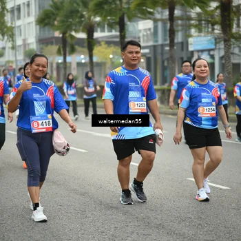 Runner Photo 5261334