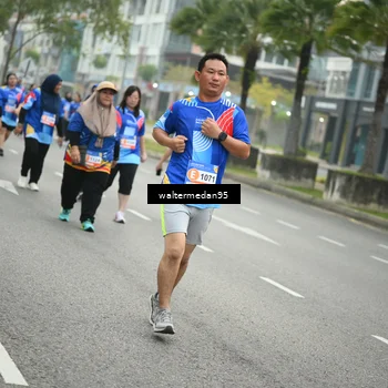 Runner Photo 5261364