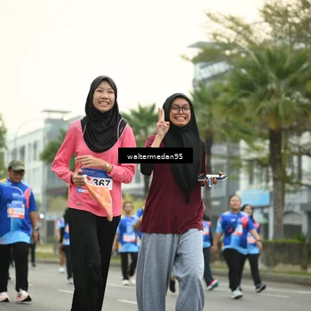 Runner Photo 5261373