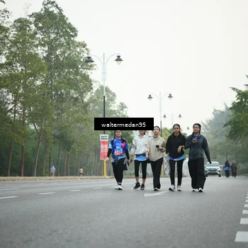 Runner Photo 5261601