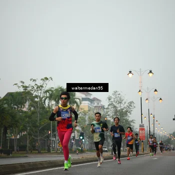 Runner Photo 5261769