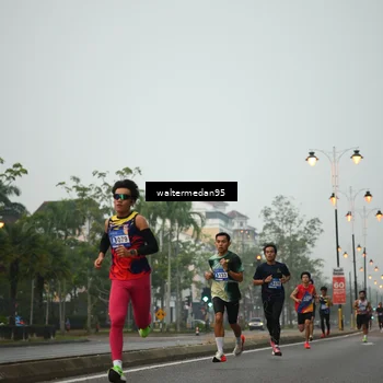 Runner Photo 5261773