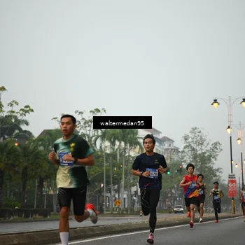Runner Photo 5261774