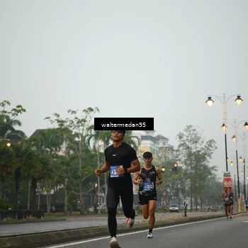 Runner Photo 5261787