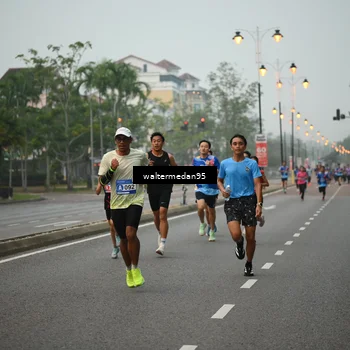 Runner Photo 5261821