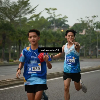 Runner Photo 5261830