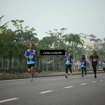 Runner Photo 5261839