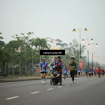 Runner Photo 5261855