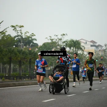 Runner Photo 5261860