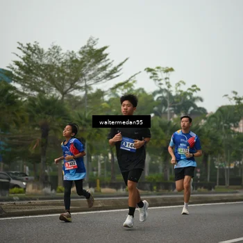 Runner Photo 5261866