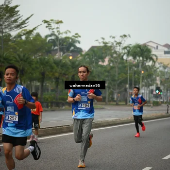 Runner Photo 5261911