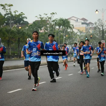 Runner Photo 5261984