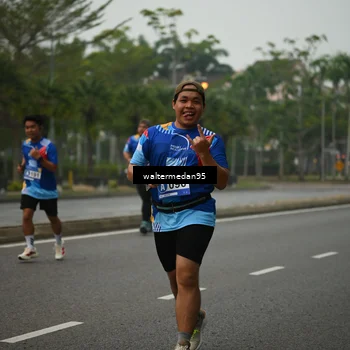 Runner Photo 5262008