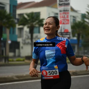 Runner Photo 5262039