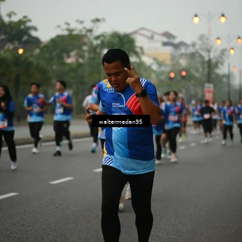 Runner Photo 5262059