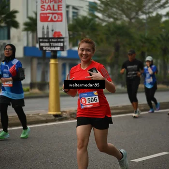 Runner Photo 5262069