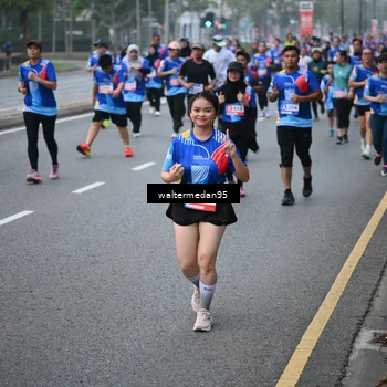 Runner Photo 5262170