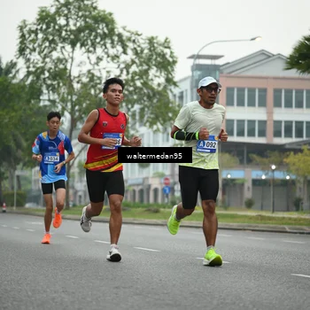 Runner Photo 5262354