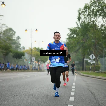 Runner Photo 5262447
