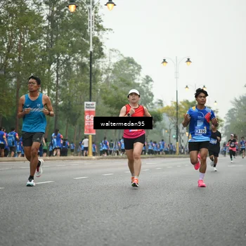 Runner Photo 5262456
